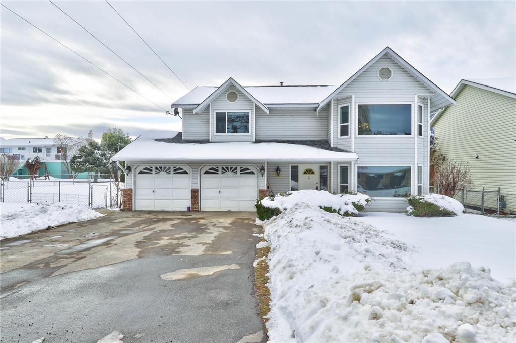 Property Photo: 220 Lakeshore Drive BC V0E 1M0