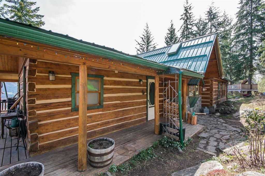 Property Photo: 125 Twin Lakes Road BC V0E 1V1