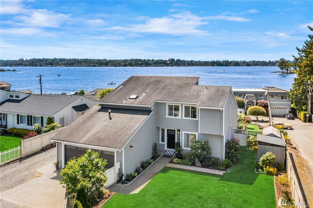 Property Photo: 11902 13th St NE WA 98258