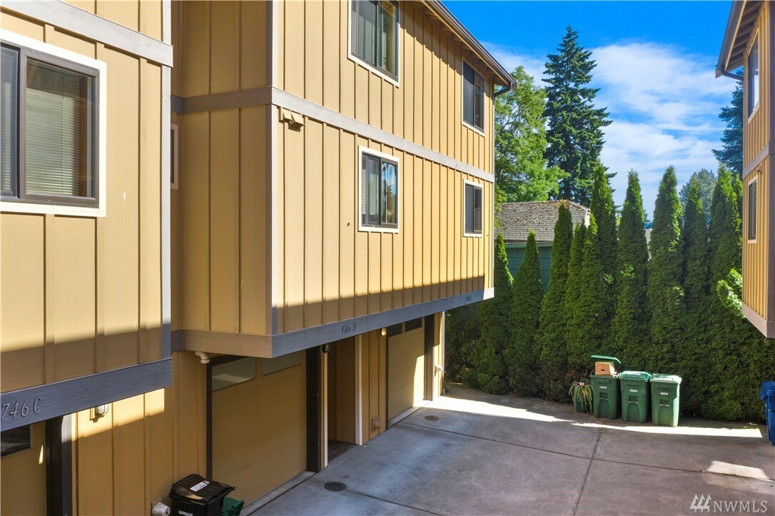 Property Photo:  9746 4th Ave NW A  WA 98117 