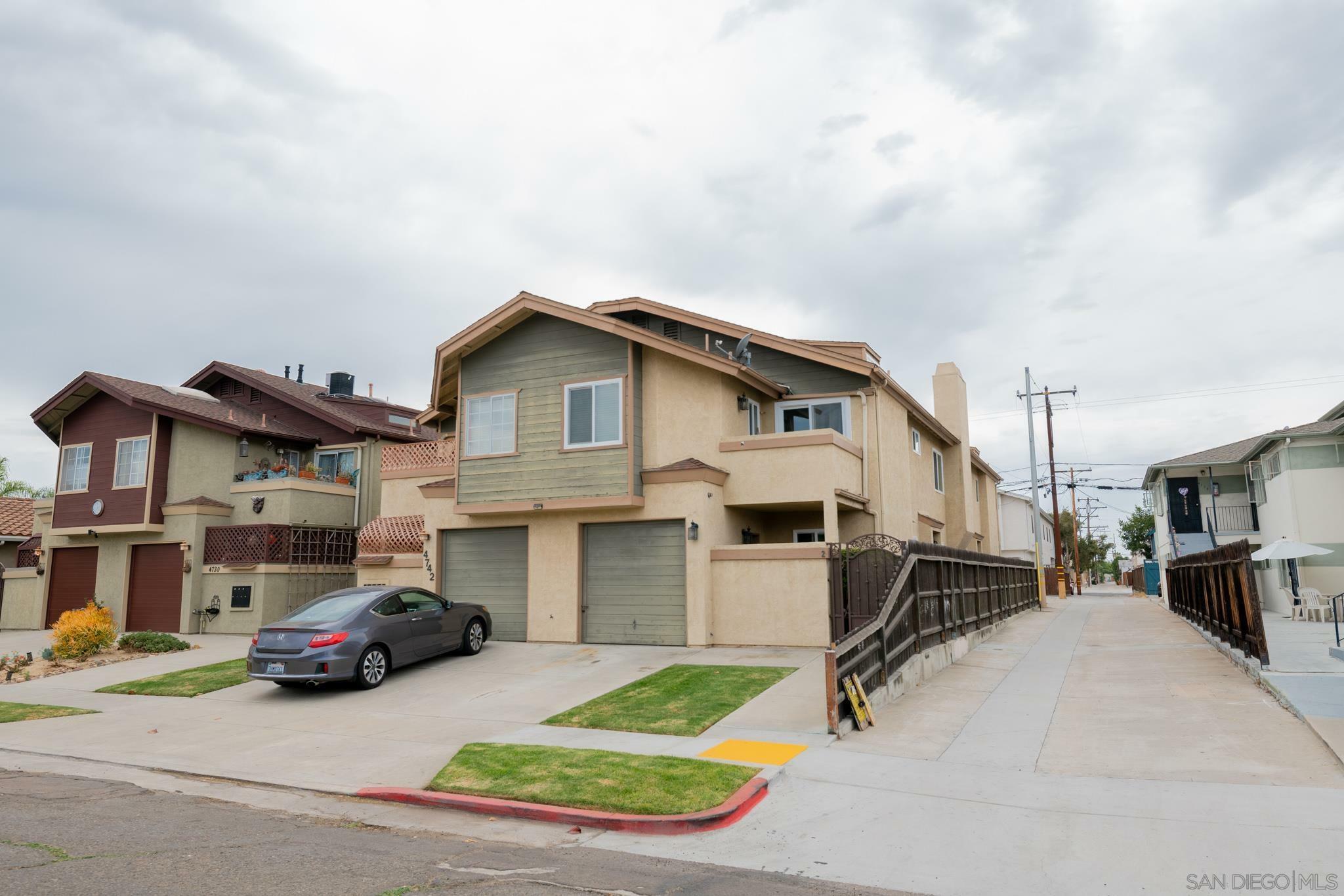 Property Photo:  4742 Mansfield St #2  CA 92116 