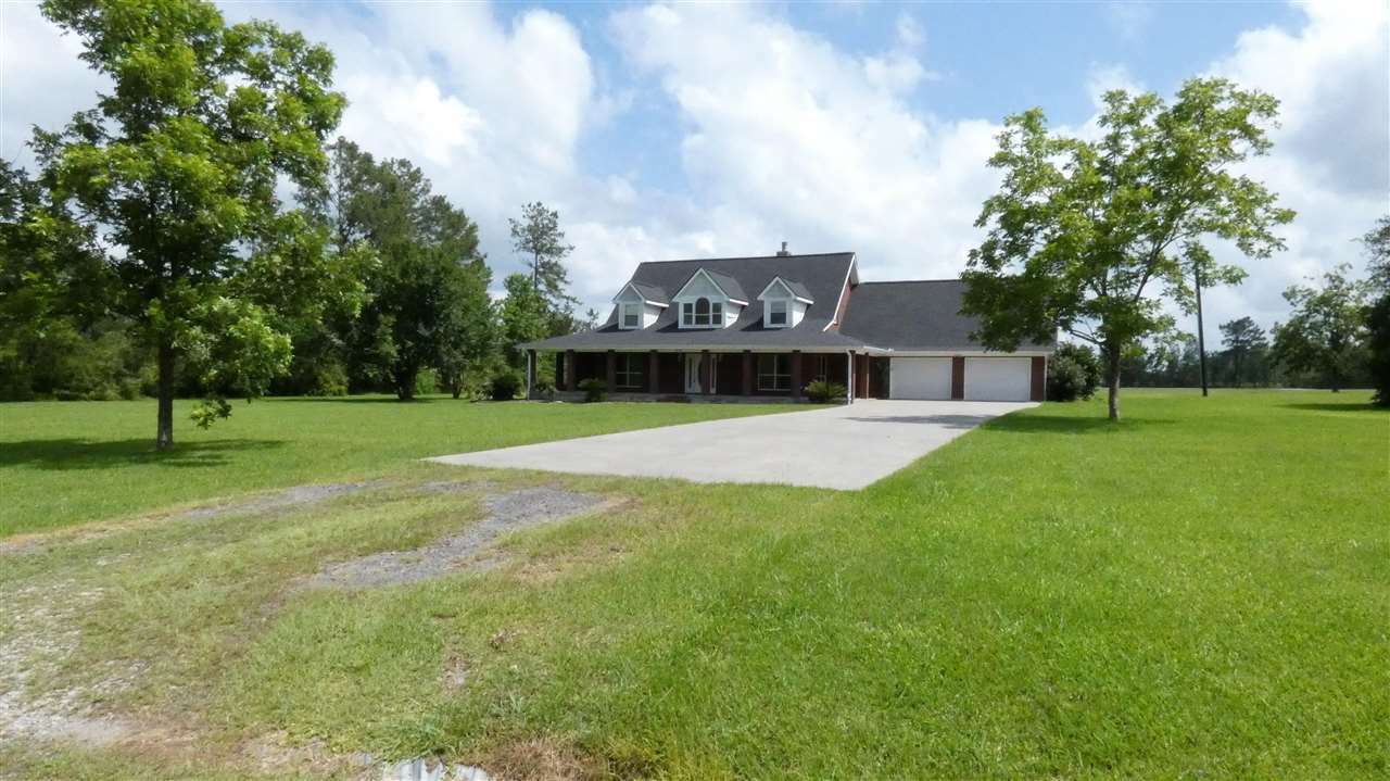 Property Photo:  812 County Road 907  TX 77612 