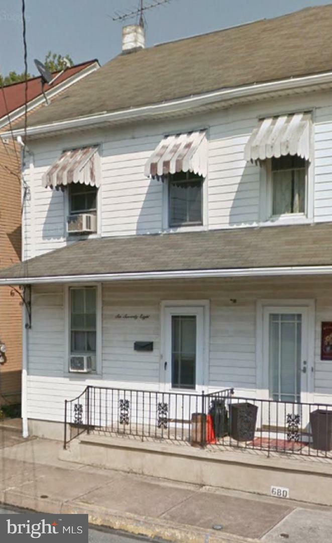 Property Photo:  678 Union  PA 17057 