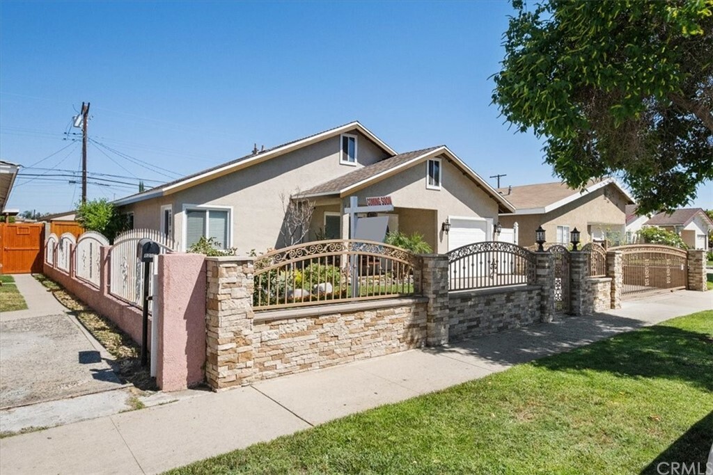 Property Photo:  8222 Buhman Avenue  CA 90660 