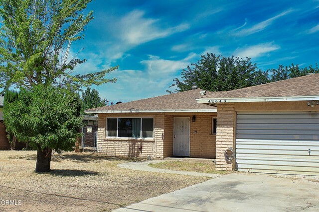 Property Photo:  42643 32nd Street W  CA 93536 