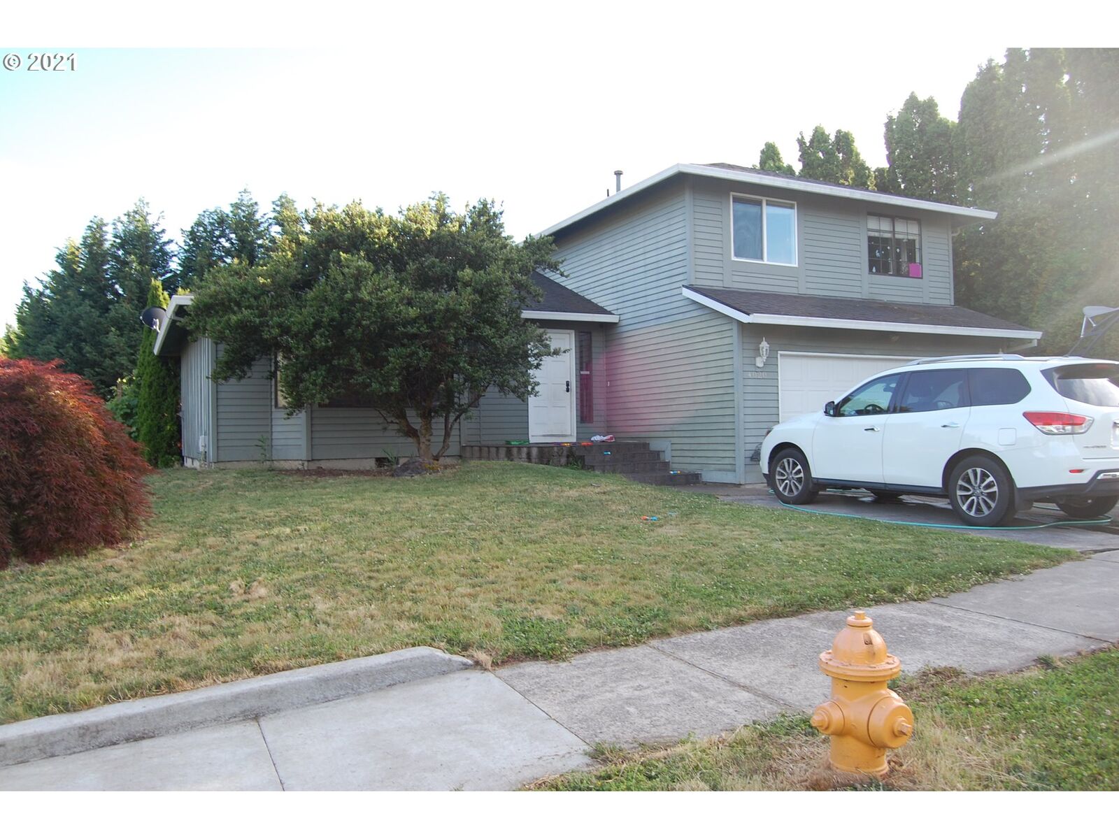 Property Photo: 4020 SW 8th St OR 97030