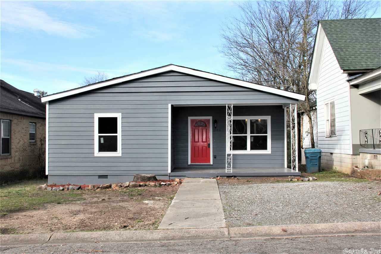 Property Photo:  2108 Howard Street  AR 72202 