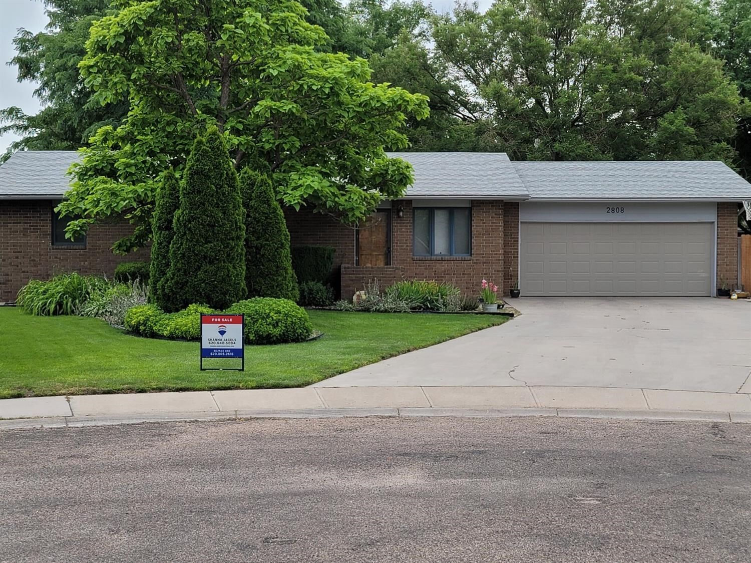 Property Photo: 2808 Squire Place KS 67846