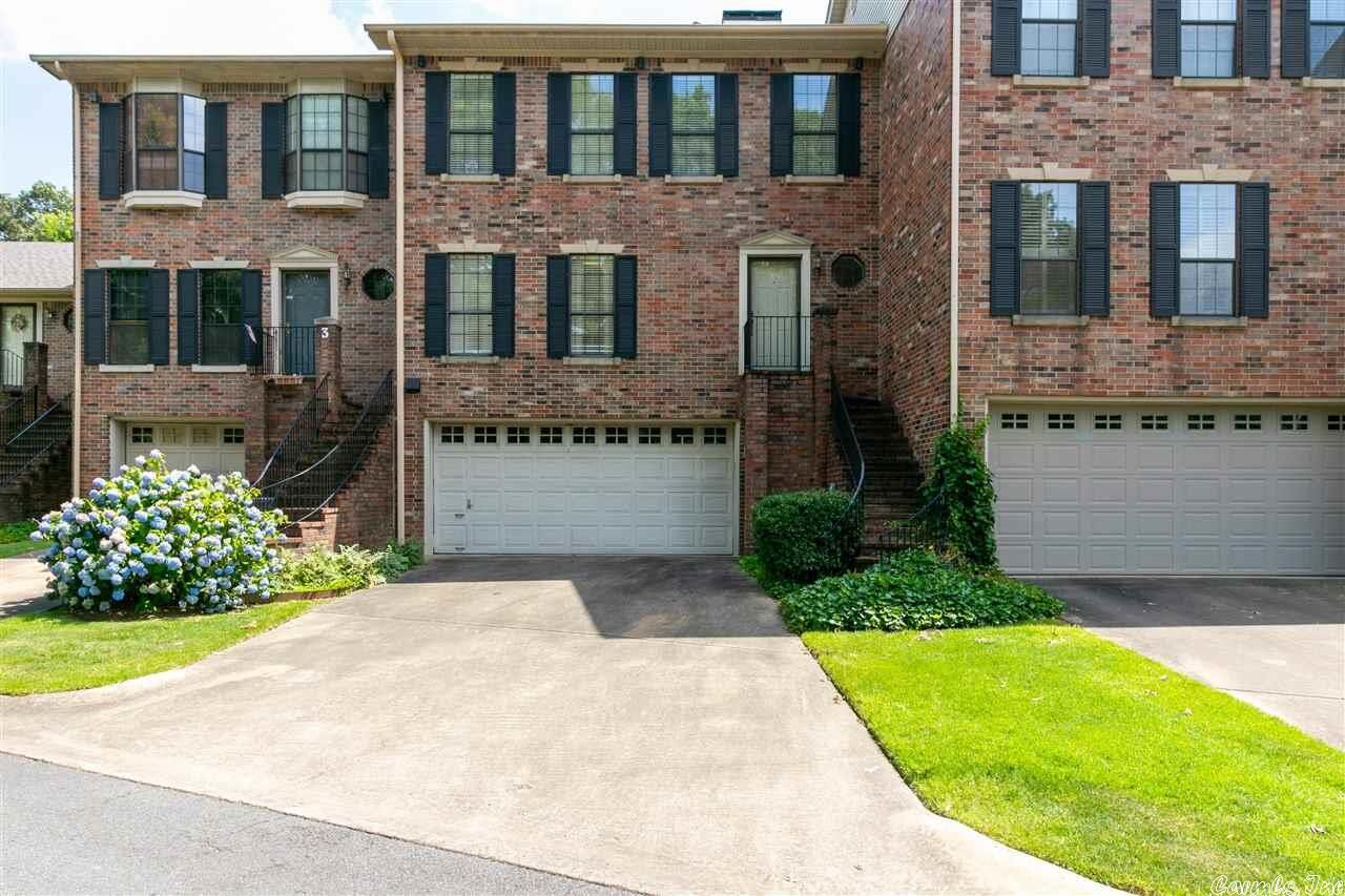 Property Photo: 4 Essex Drive AR 72034