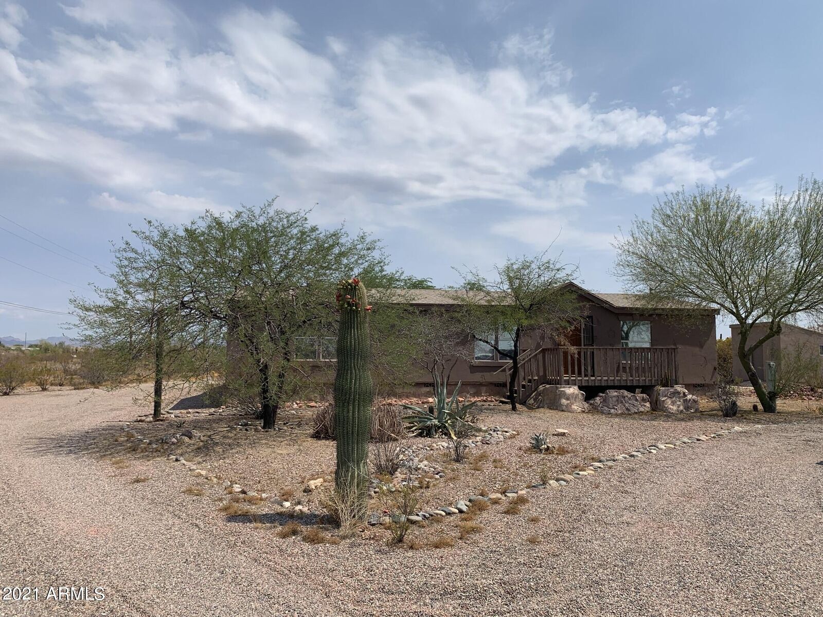 Property Photo: 16432 W Dixileta Drive AZ 85387