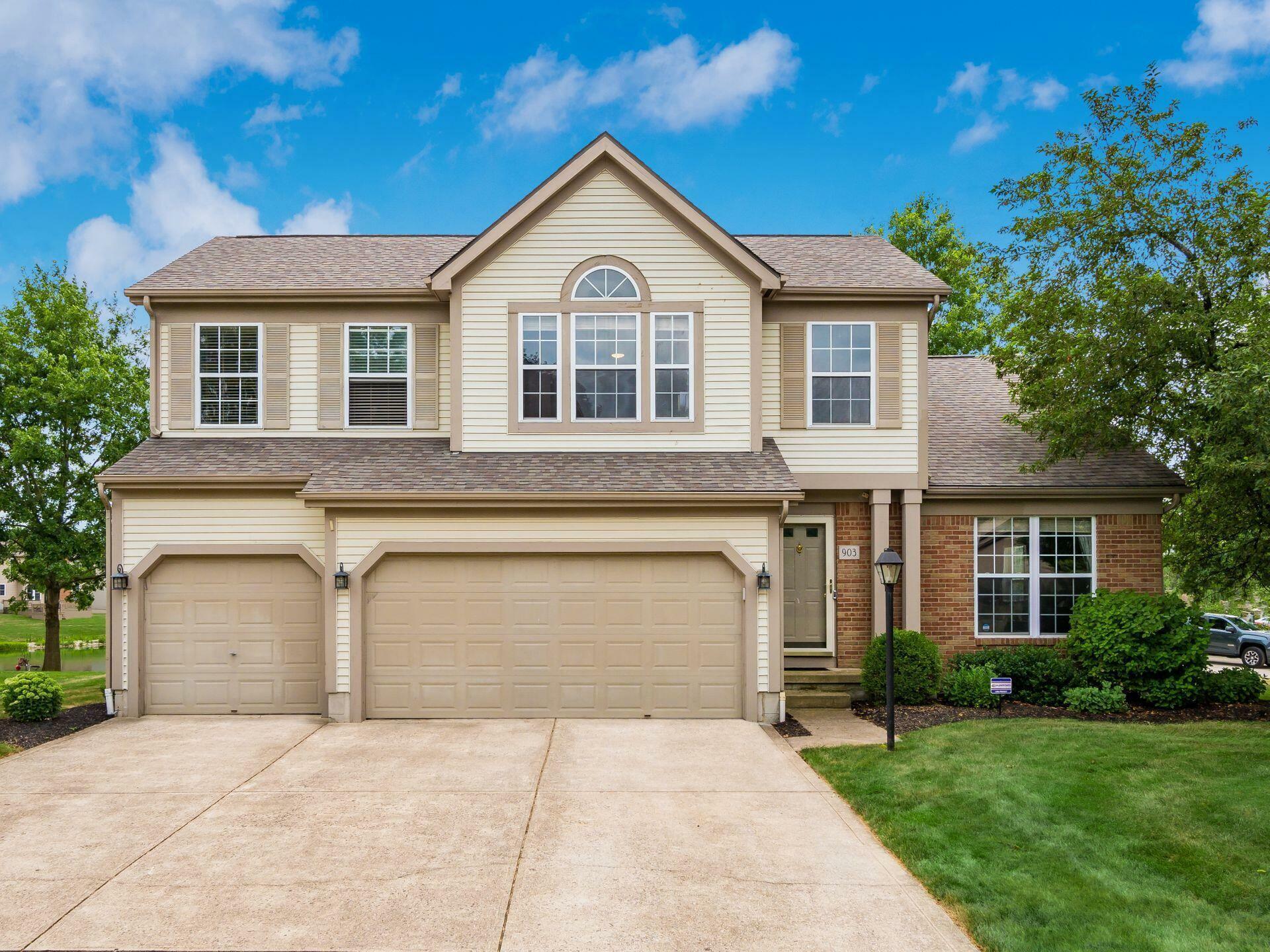 Property Photo: 903 Carron Circle OH 43147