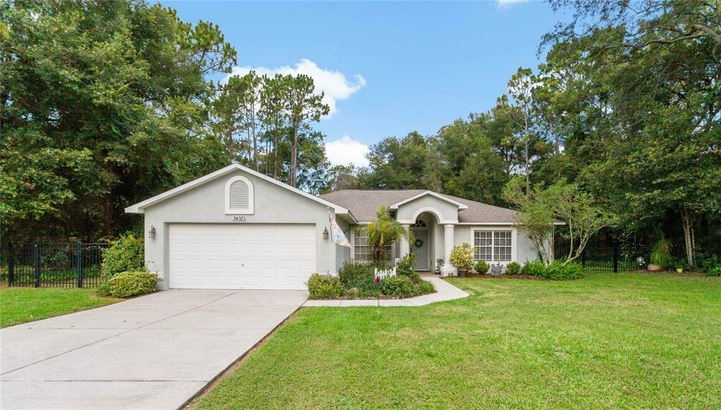 Property Photo: 34025 Congressional Avenue FL 33523