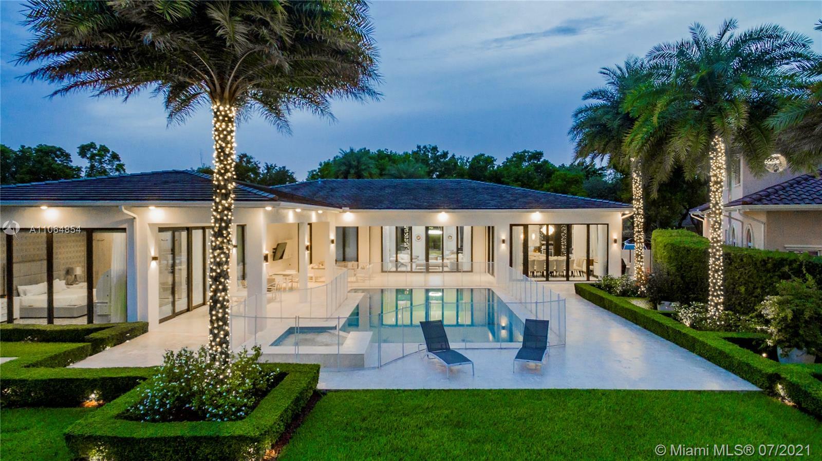 Property Photo: 16001 W Troon Cir FL 33014