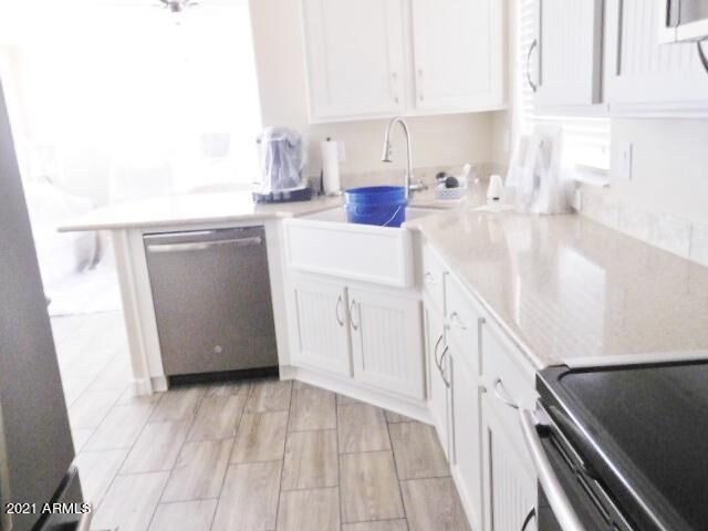 Property Photo:  17200 W Bell Road 1404  AZ 85374 