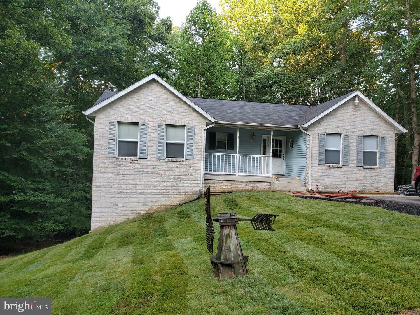 Property Photo:  523 Port Court  MD 20657 