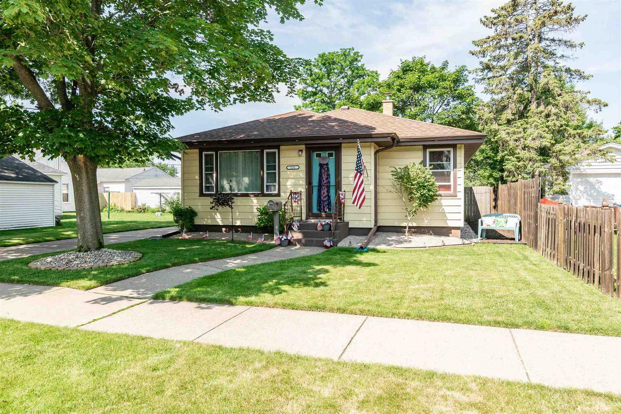 Property Photo:  131 17th Street North  WI 54494 