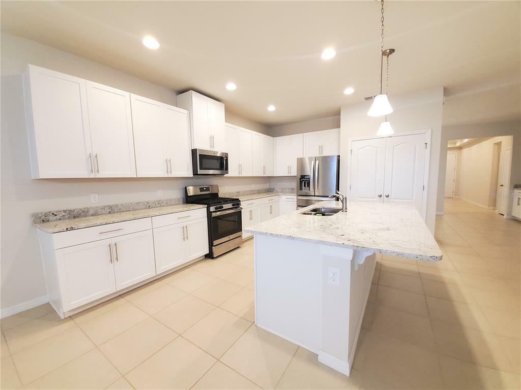 Property Photo:  4307 Tigris Drive  FL 32712 