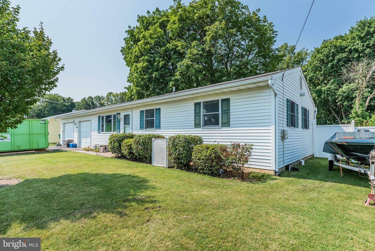 Property Photo:  439 Berkshire Lane  PA 17050 