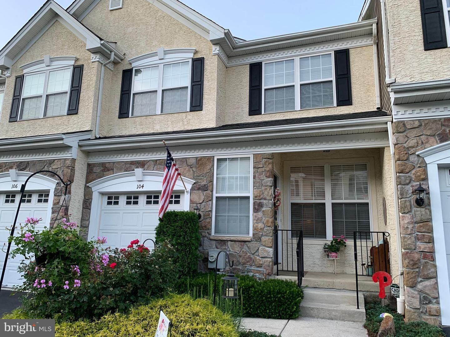 Property Photo: 104 Longview Lane PA 19073