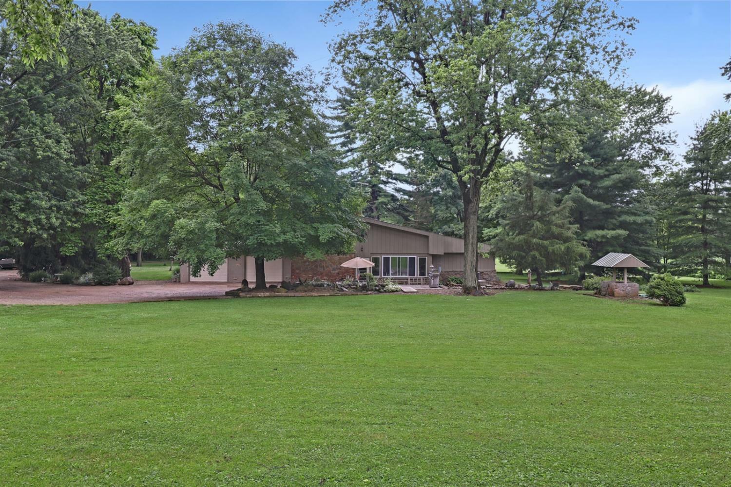 Property Photo:  4350 Hamilton Rd  OH 45036 