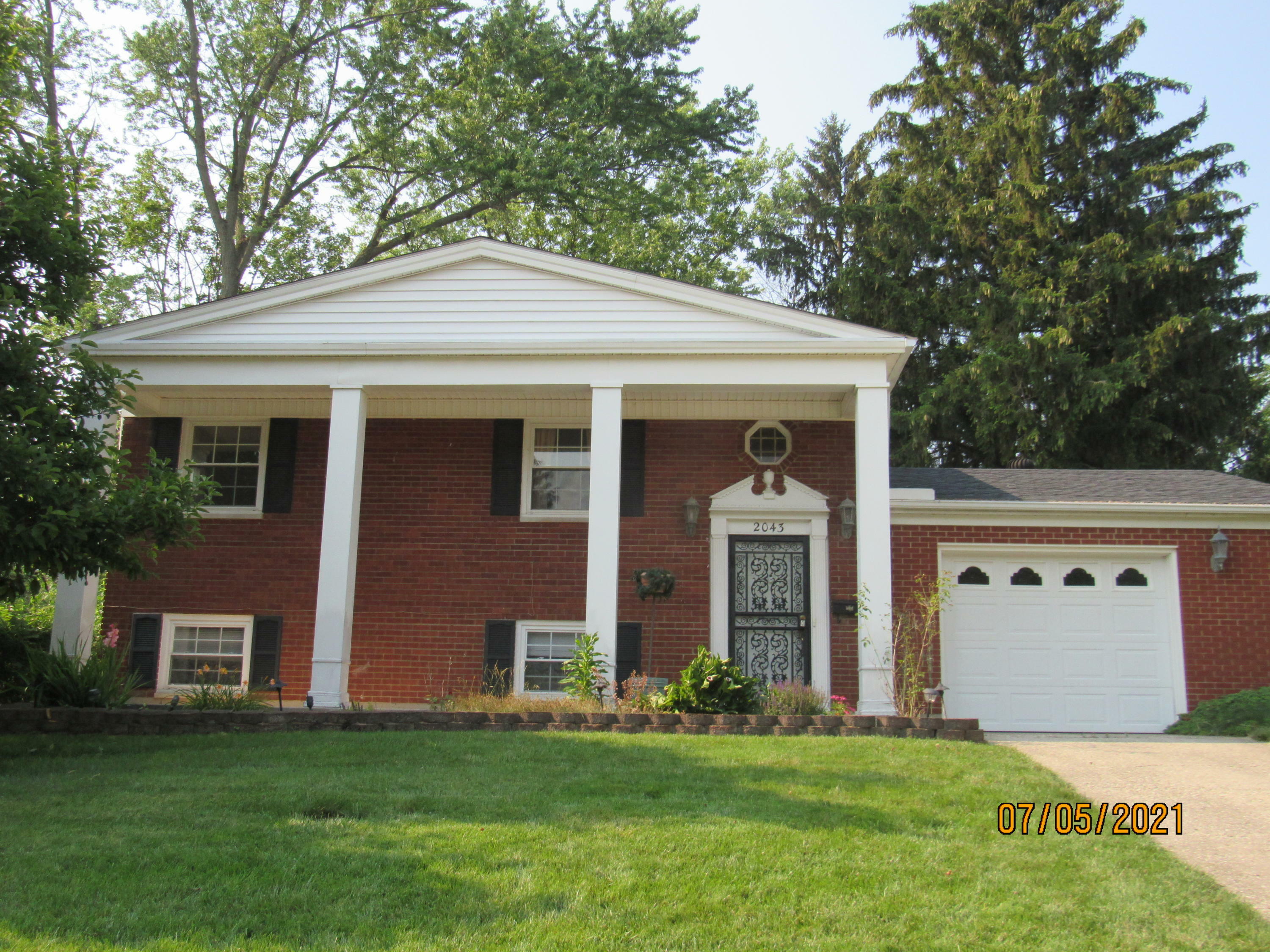 Property Photo:  2043 Duquesne Drive  OH 45506 