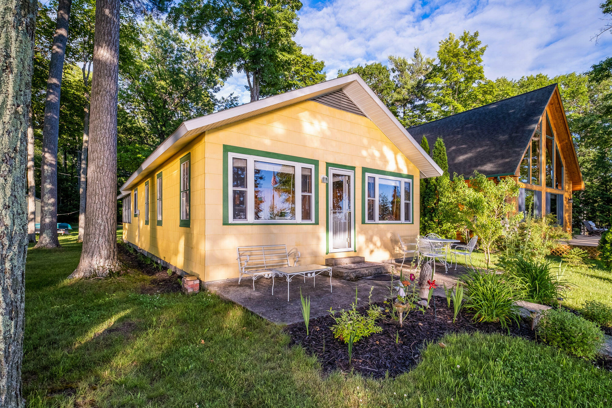 Property Photo: 6643 Orchard Beach Drive MI 49721