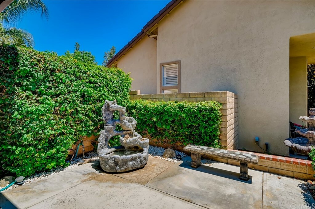 Property Photo:  2706 Santa Ynez Avenue  CA 93063 