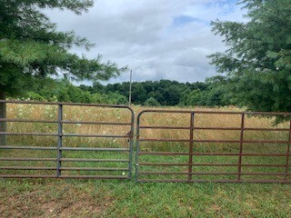 Property Photo:  19 Nim Rd  TN 37150 