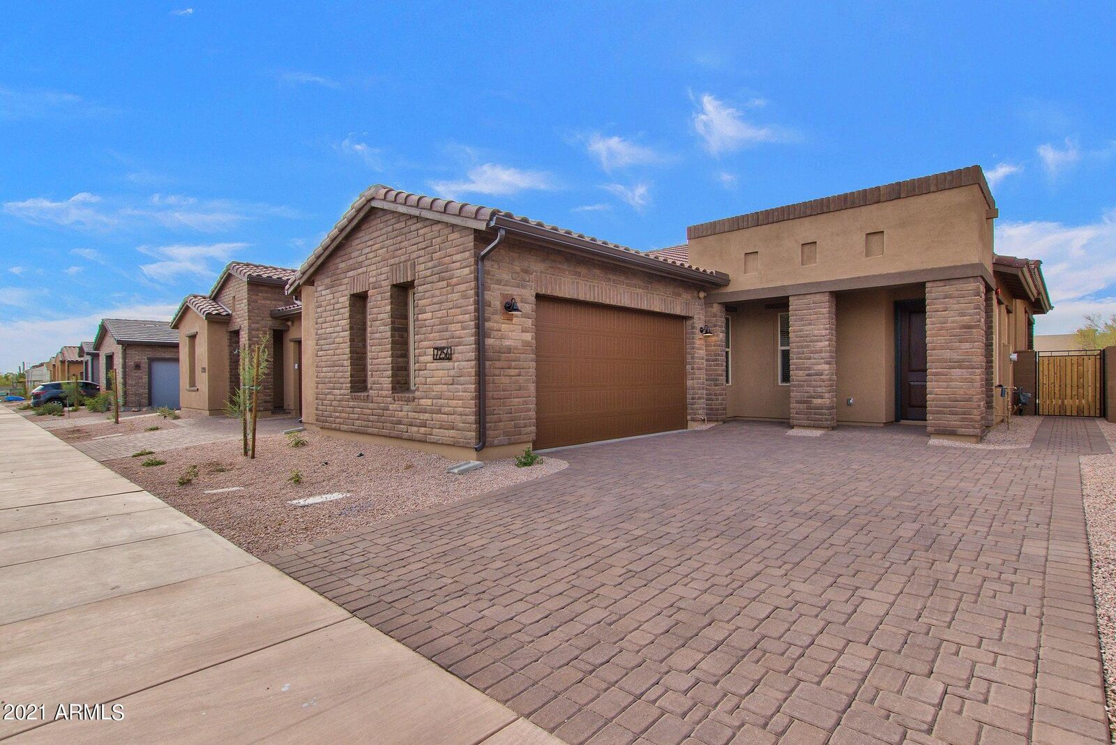 Property Photo: 7256 E Calle Primera Vista AZ 85266