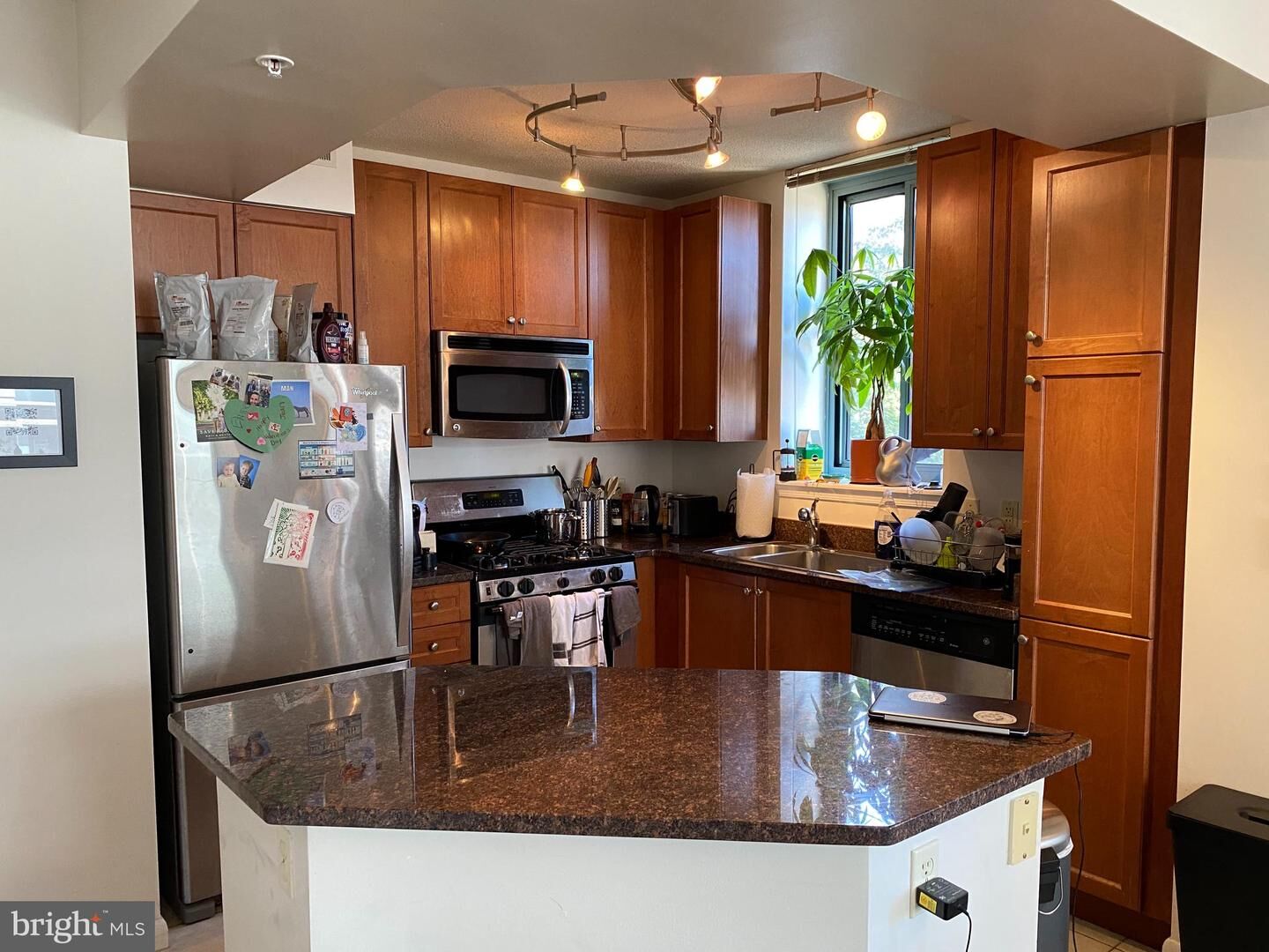 Property Photo: 851 N Glebe Road 419 VA 22203