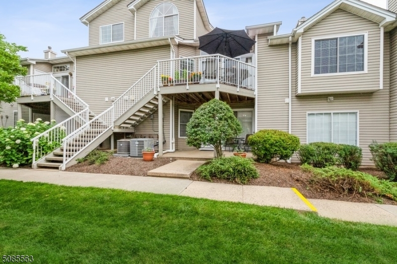 Property Photo: 6 Pine Ct NJ 07921