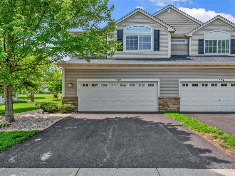 Property Photo: 552 Telluride Drive IL 60136