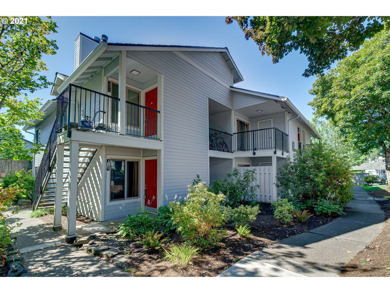 Property Photo:  86 Kingsgate Rd G101  OR 97035 