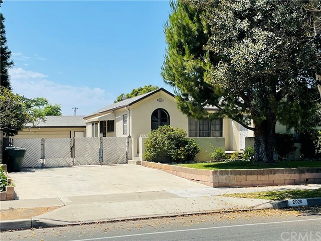 Property Photo:  2020 W Orange Avenue  CA 92804 