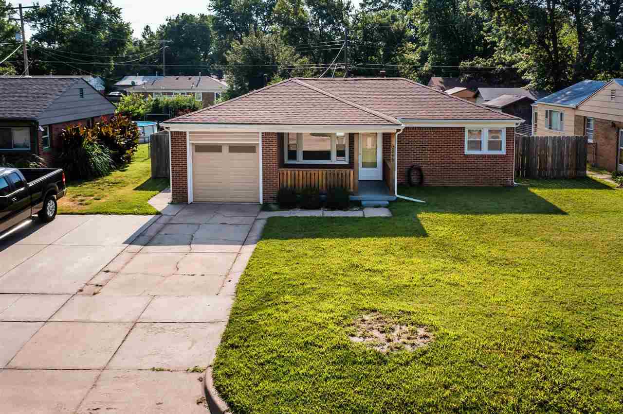 Property Photo:  2846 S Laura St  KS 67216 