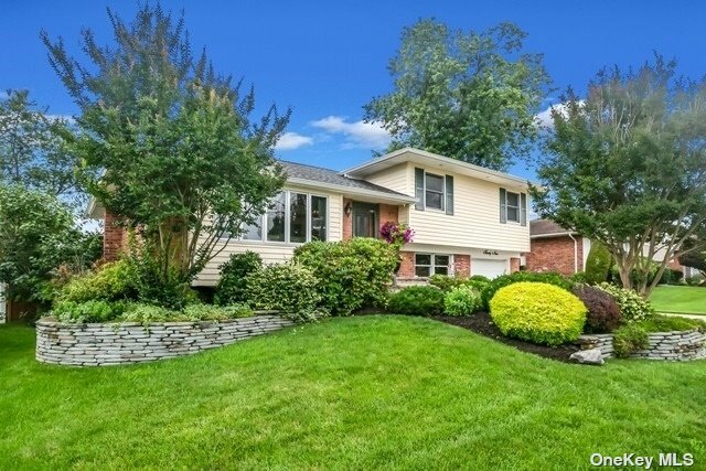 Property Photo: 39 Damin Drive NY 11735