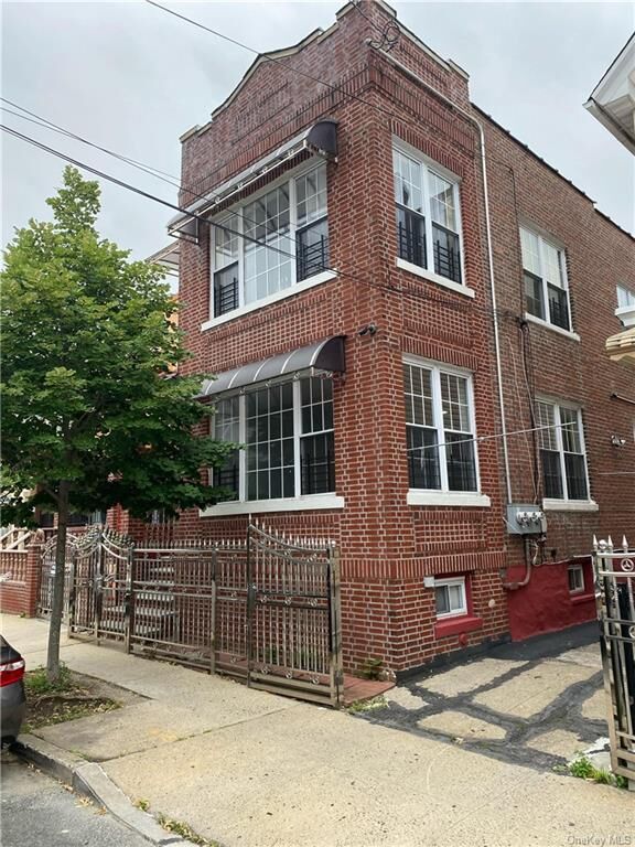 832 E 219th Street 1  Bronx NY 10467 photo