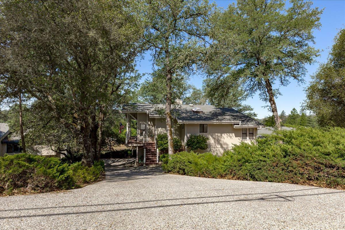 Property Photo: 18647 Jayhawk Drive CA 95946
