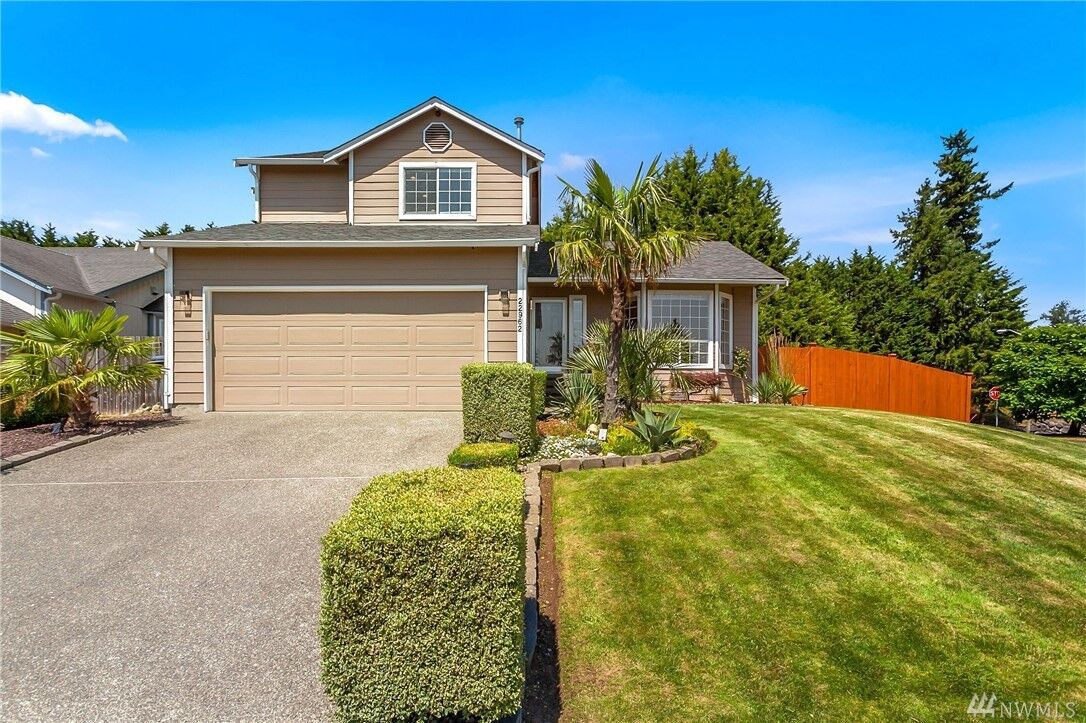 Property Photo:  22962 SE 280th Pl  WA 98038 