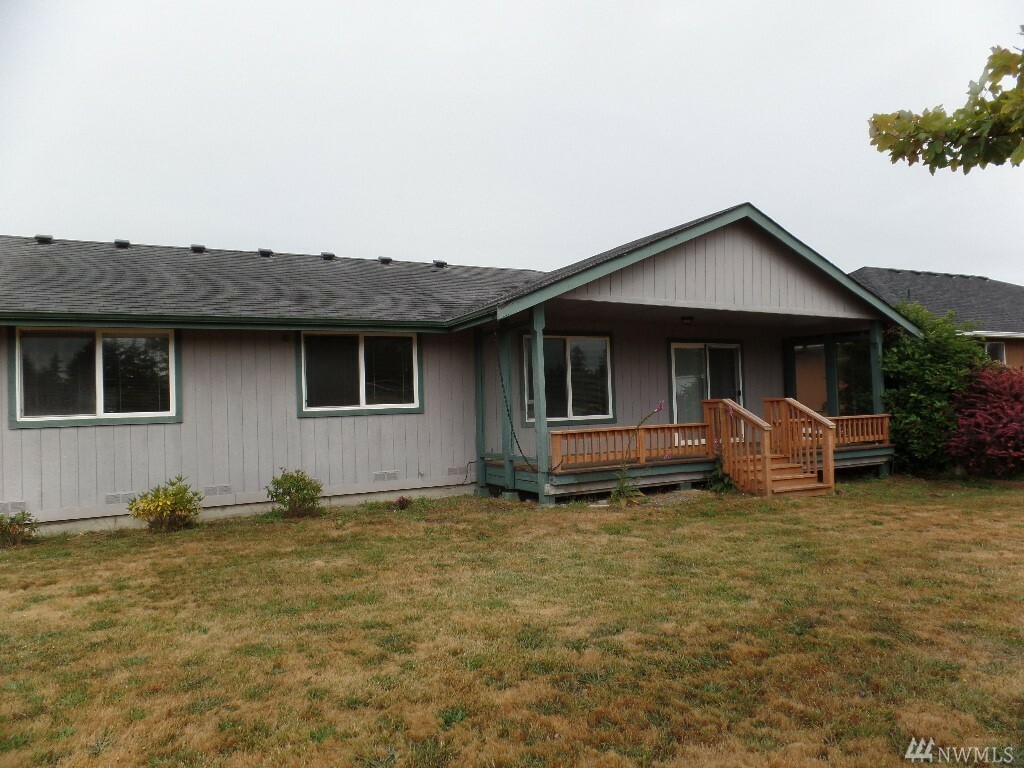 550 Canal Dr NE  Ocean Shores WA 98569 photo