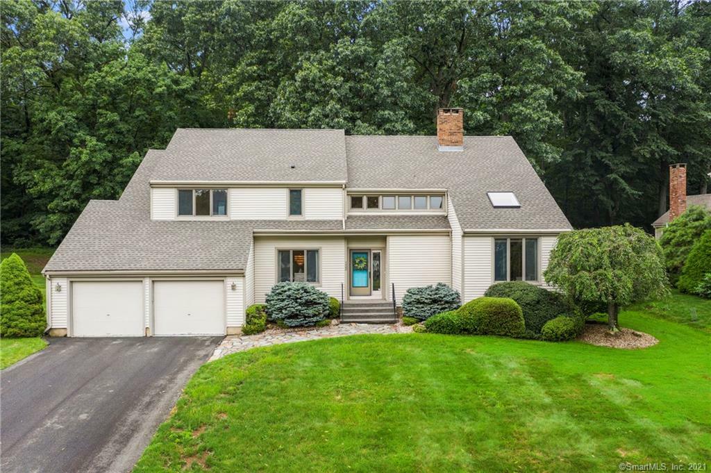 Property Photo: 133 Straddle Hill CT 06109