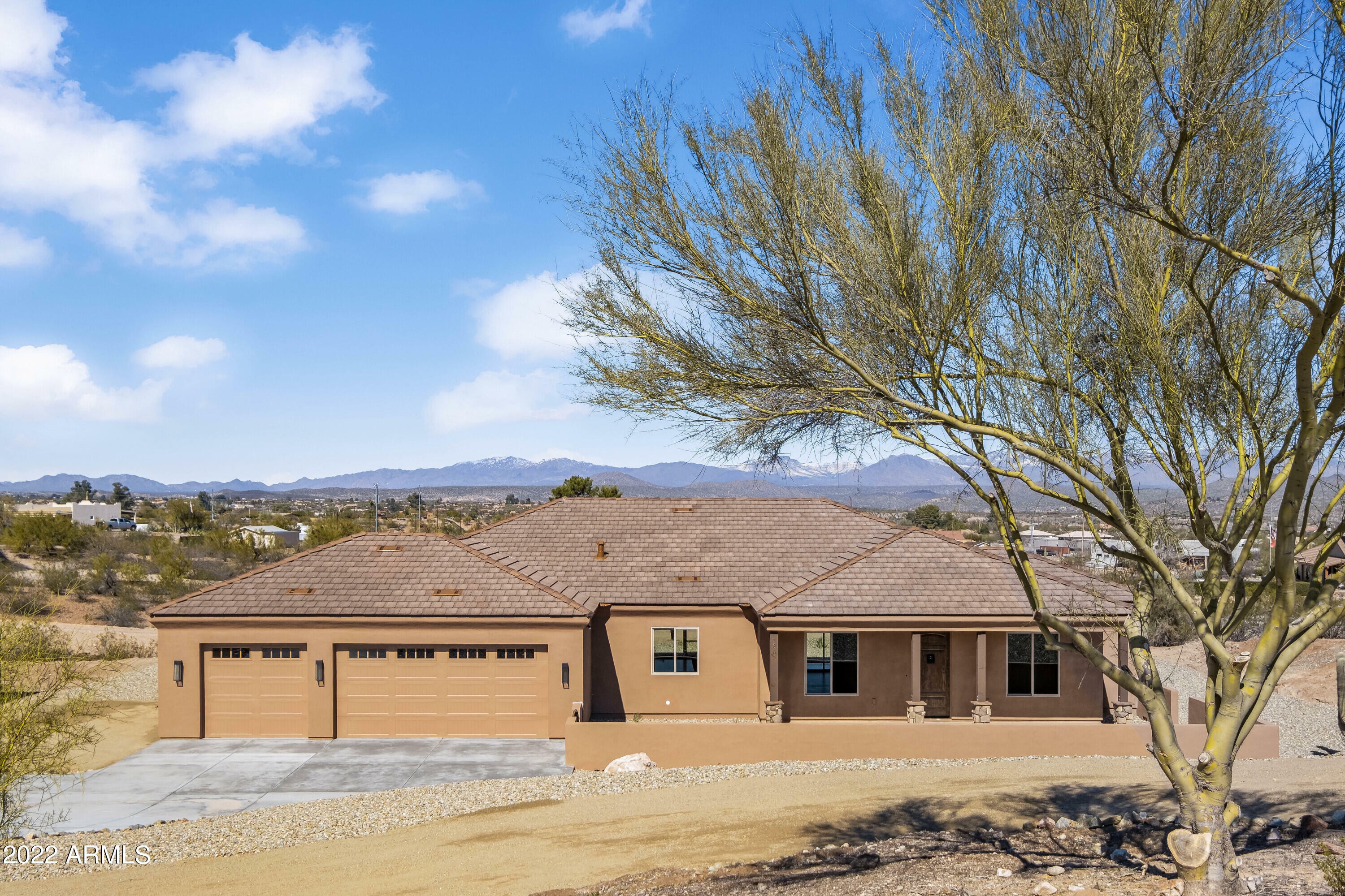 Property Photo:  1202 W Palo Verde Drive  AZ 85390 