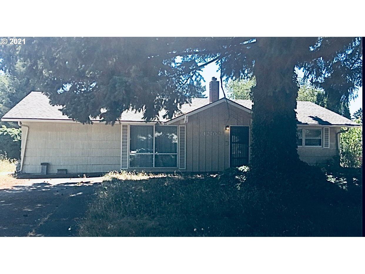 Property Photo: 12702 NE Multnomah St OR 97230