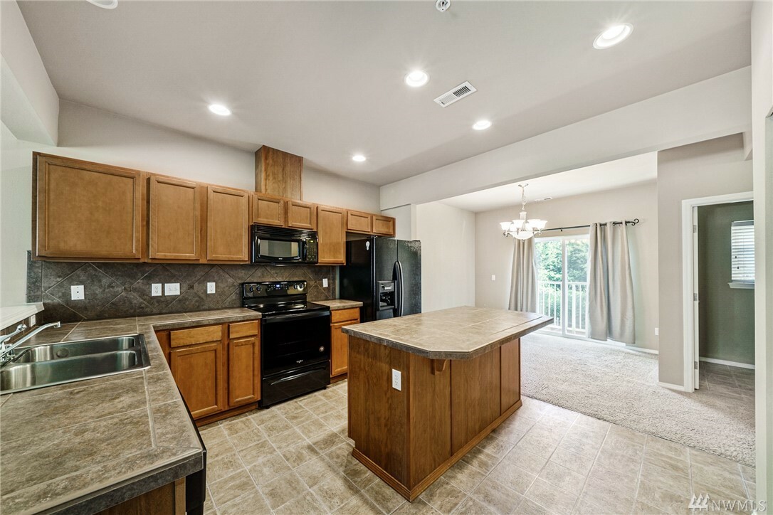 Property Photo: 5208 147th St Ct E WA 98446