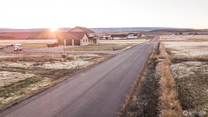 Property Photo: 13 Green Canyon Lane WA 98926