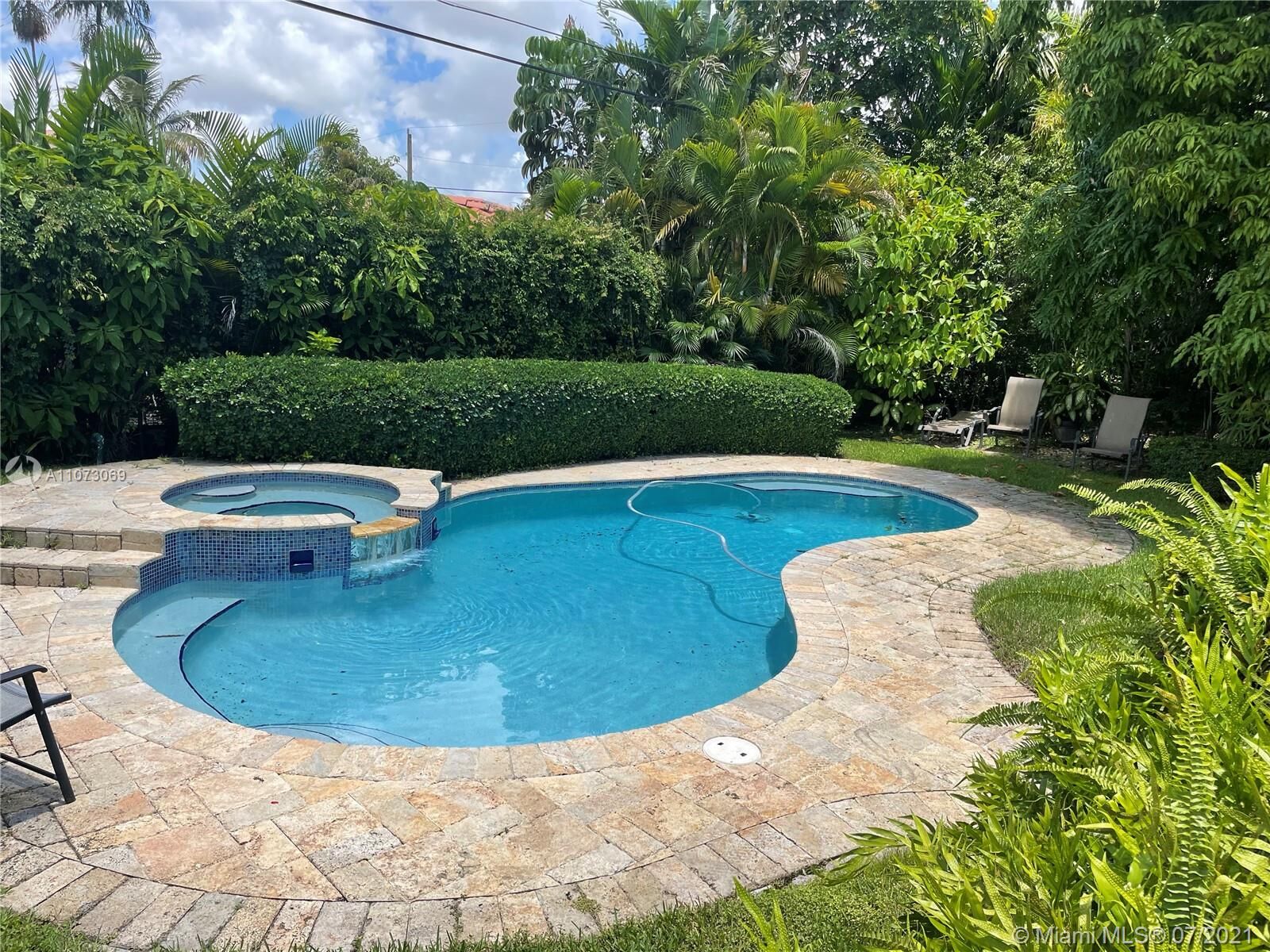 Property Photo:  17 Marabella Ave  FL 33134 