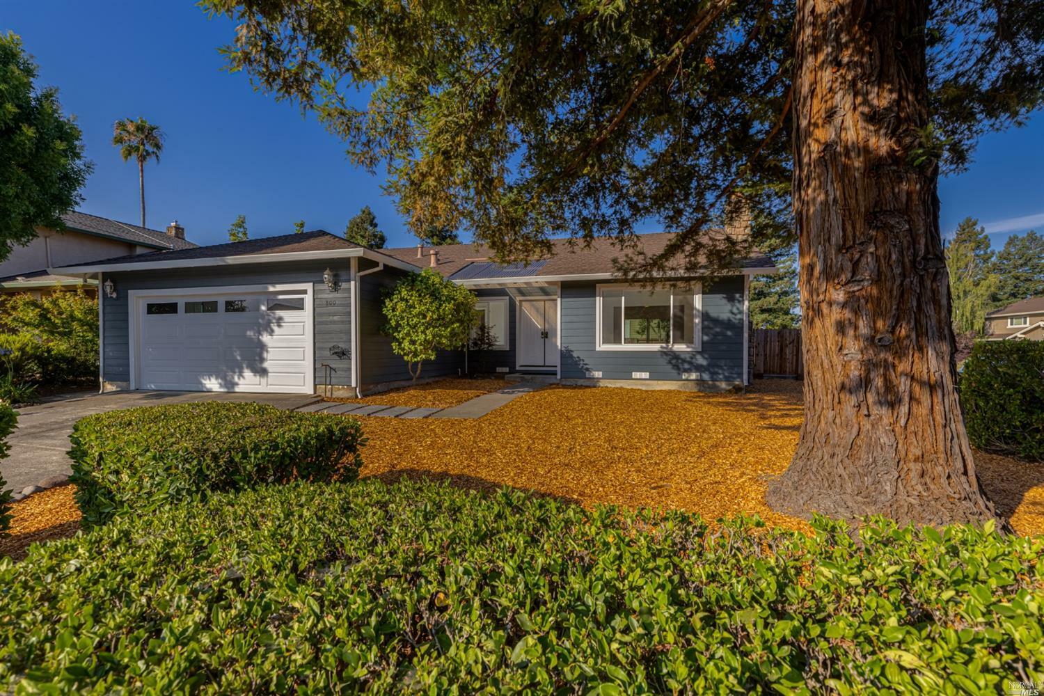 Property Photo:  800 Garfield Drive  CA 94954 