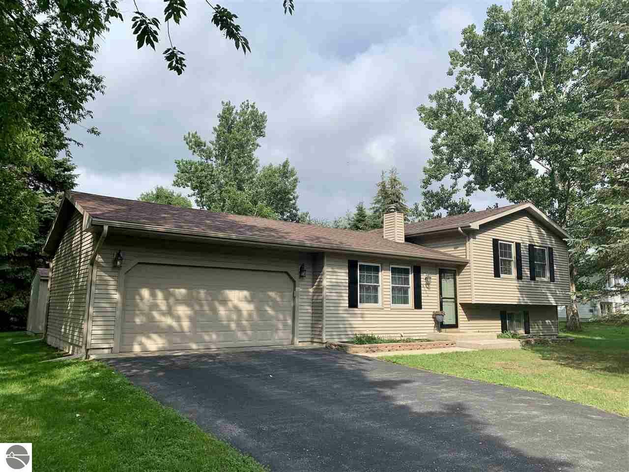 Property Photo:  6154 Lillian Lane  MI 49684 