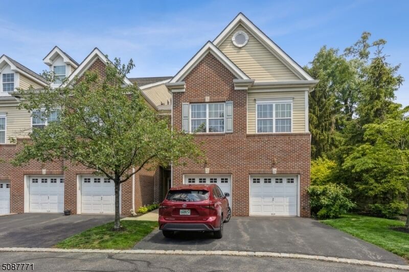 Property Photo:  76 Taft Ln  NJ 07960 