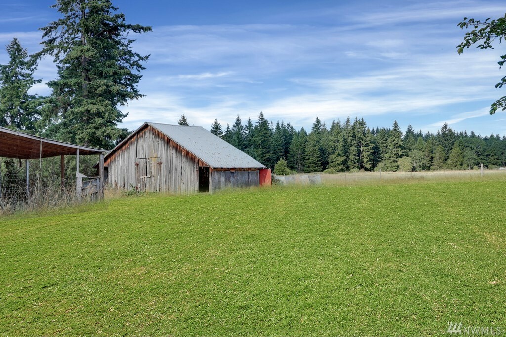 Property Photo:  12044 Bald Hill Rd SE  WA 98597 